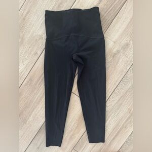 Spanx booty boost leggings 7/8. Black. Size medium